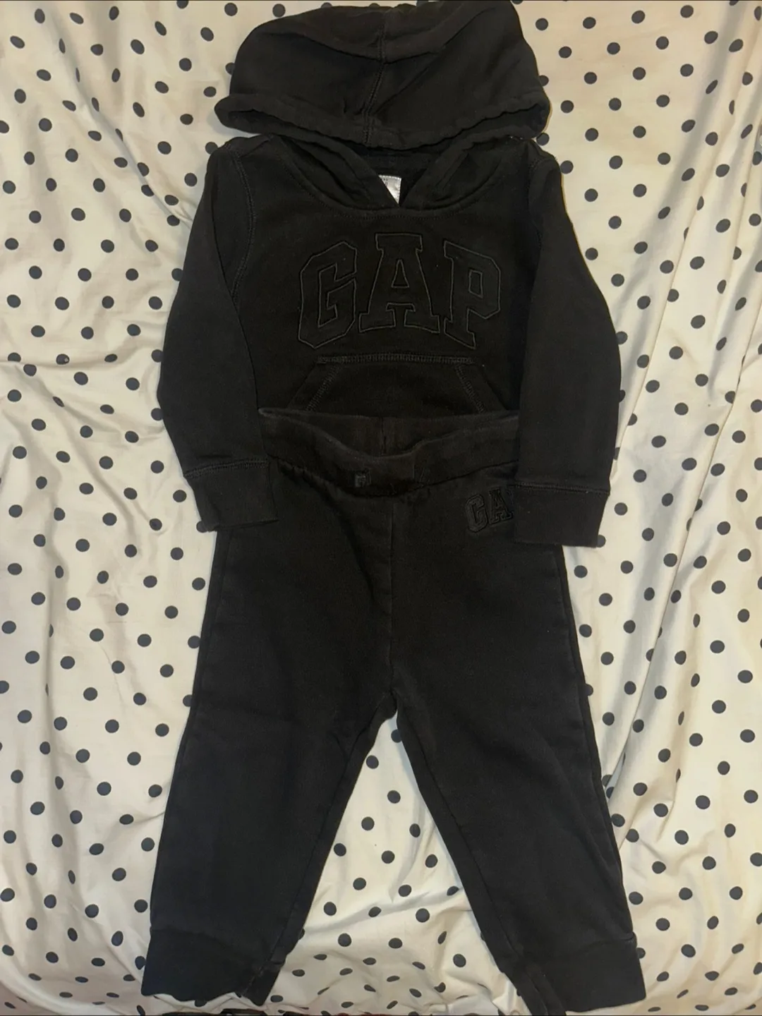 Baby Gap 2T Black Hoodie and Joggers Set thumbnail