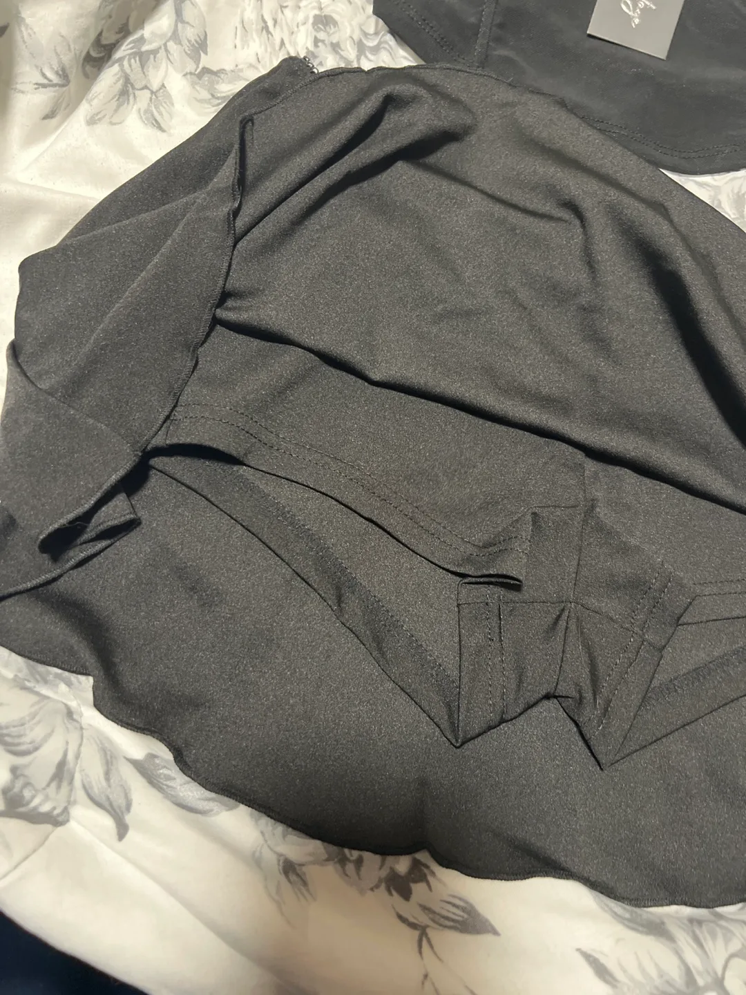 Black Crop Top and Mini Skirt Set image indicator(2)