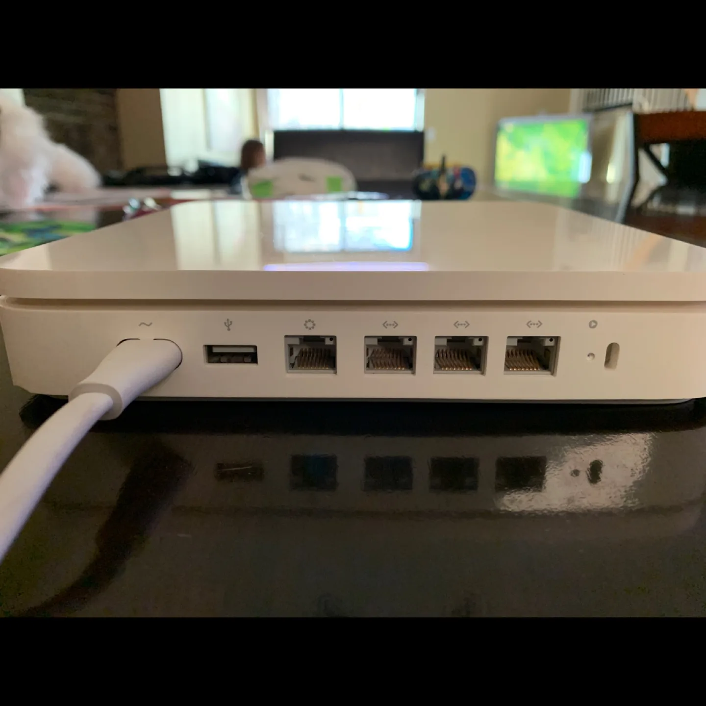 *USED - AirPort Time Capsule 802.11n (4th Generation) - 2TB image indicator(2)