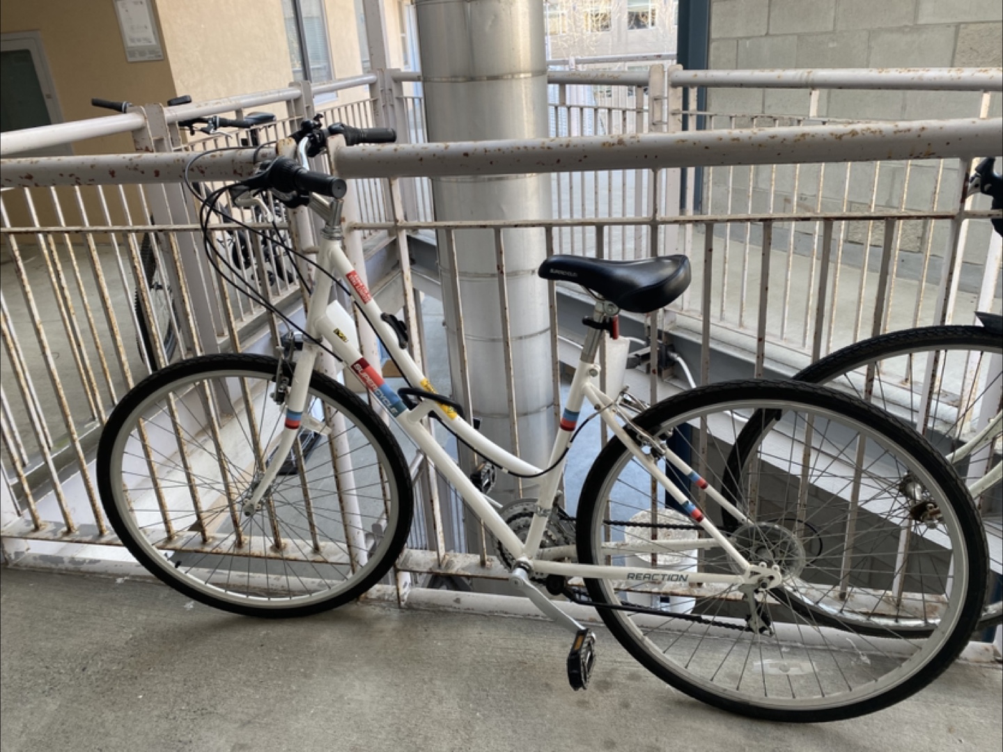 Women's White Hybrid Bike with Accessories