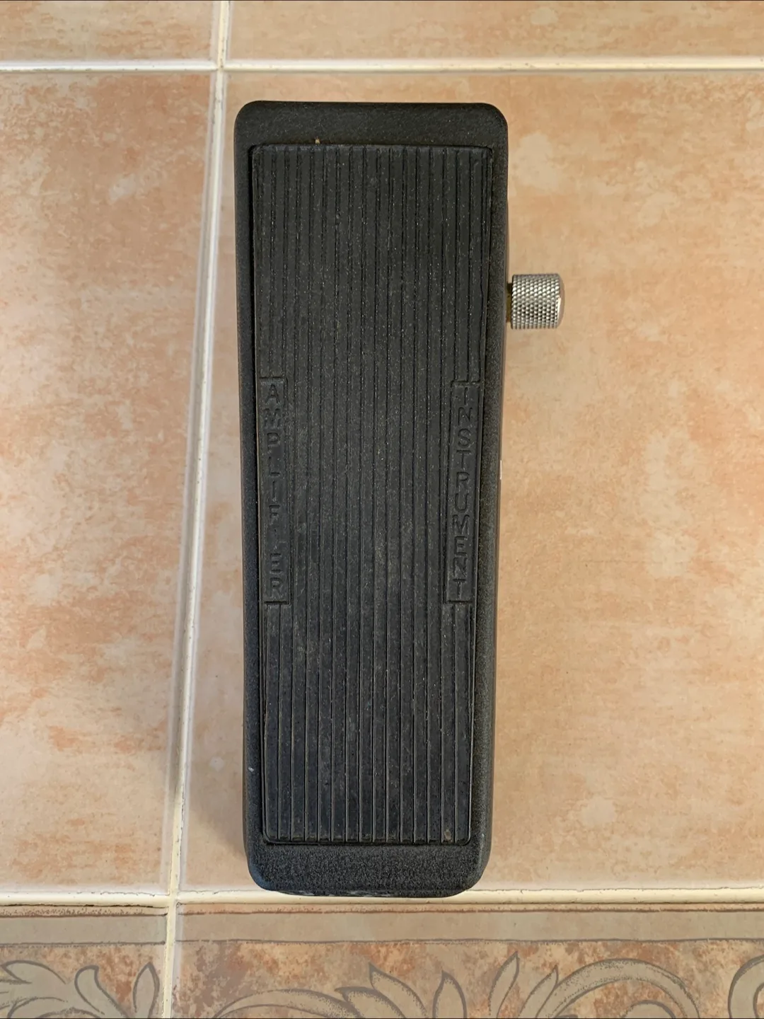 *USED - Cry Baby 535Q image indicator(4)