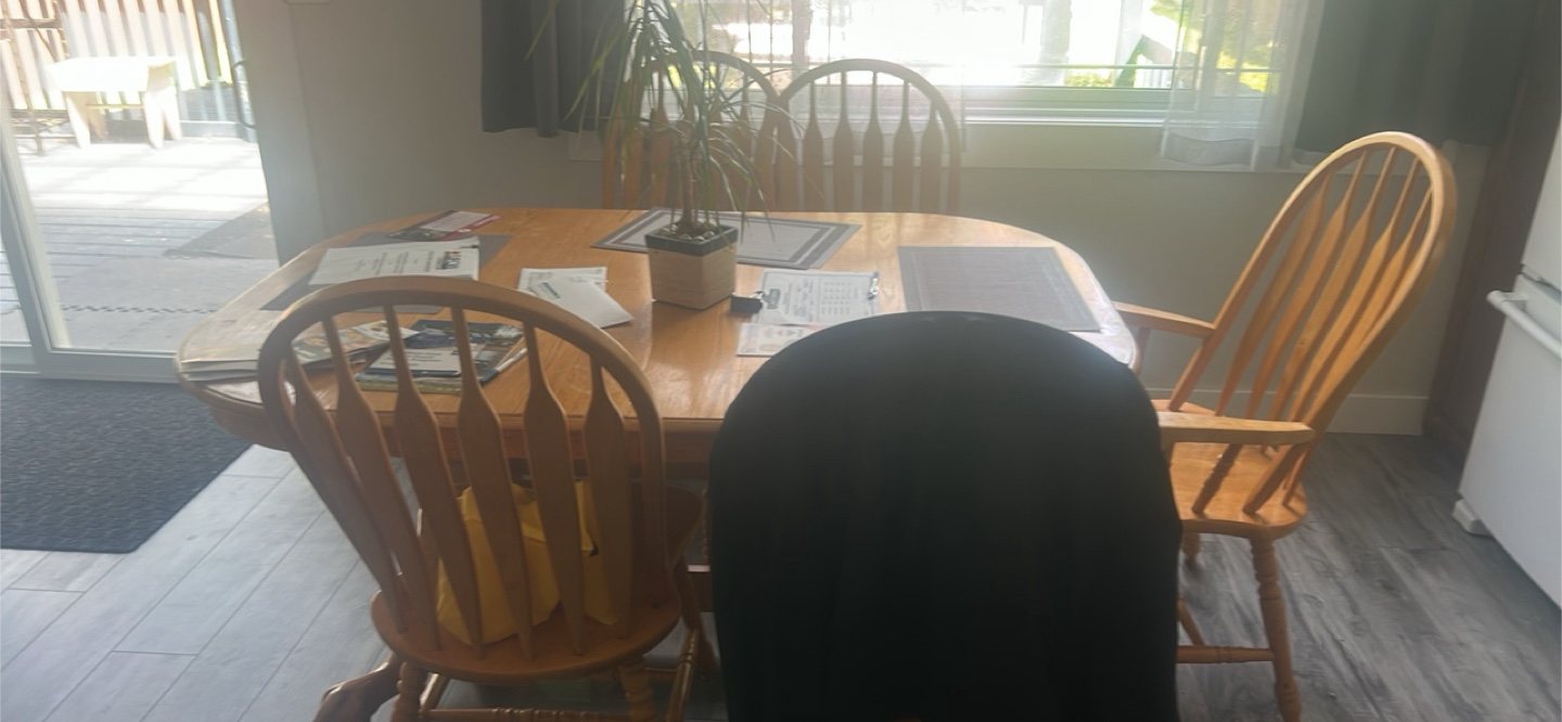 Solid Wood Dining Table Set - photo 2