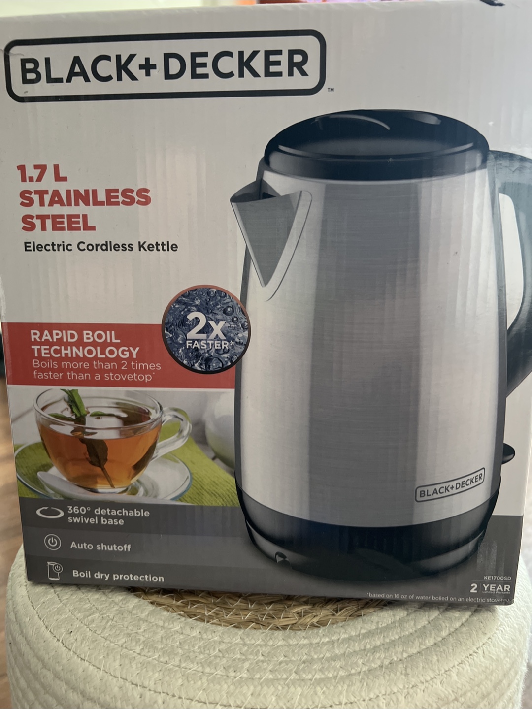 Black+Decker 1.7L Stainless Steel Electric Cordless Kettle