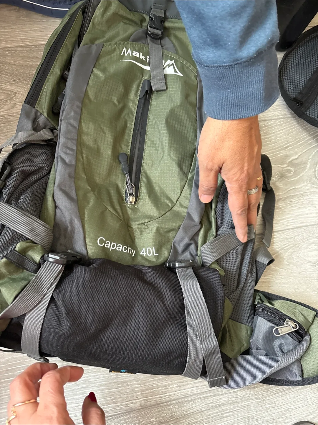 Makino 40L Hiking Backpack image indicator(3)