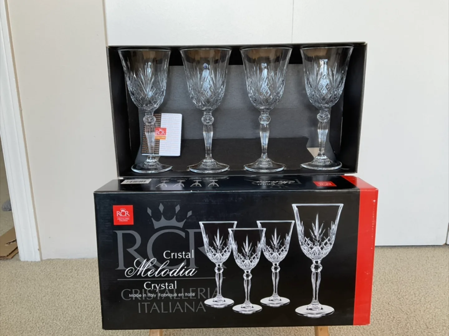 RCR Crystal Melodia Wine glasses made in Italy. Lead free. thumbnail