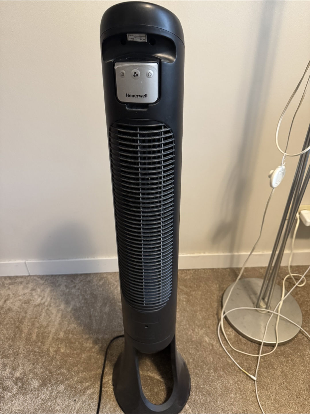 Honeywell Tower Fan - photo 2