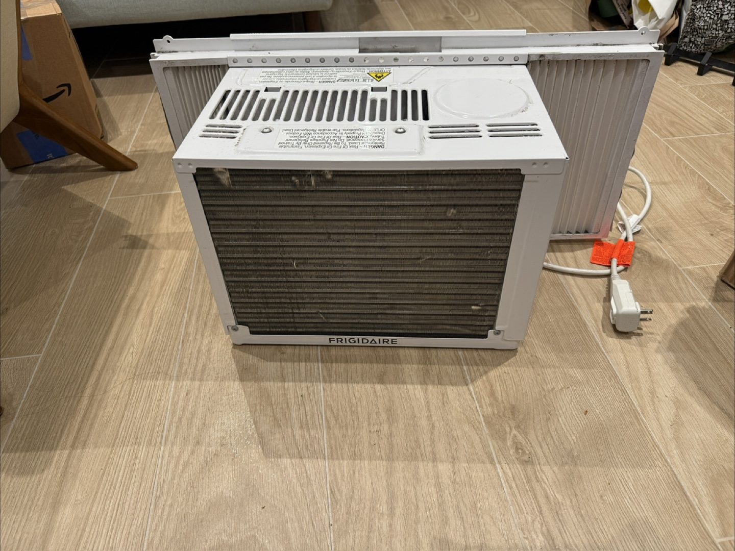Frigidaire 5,000 BTU Window Air Conditioner - White - photo 4