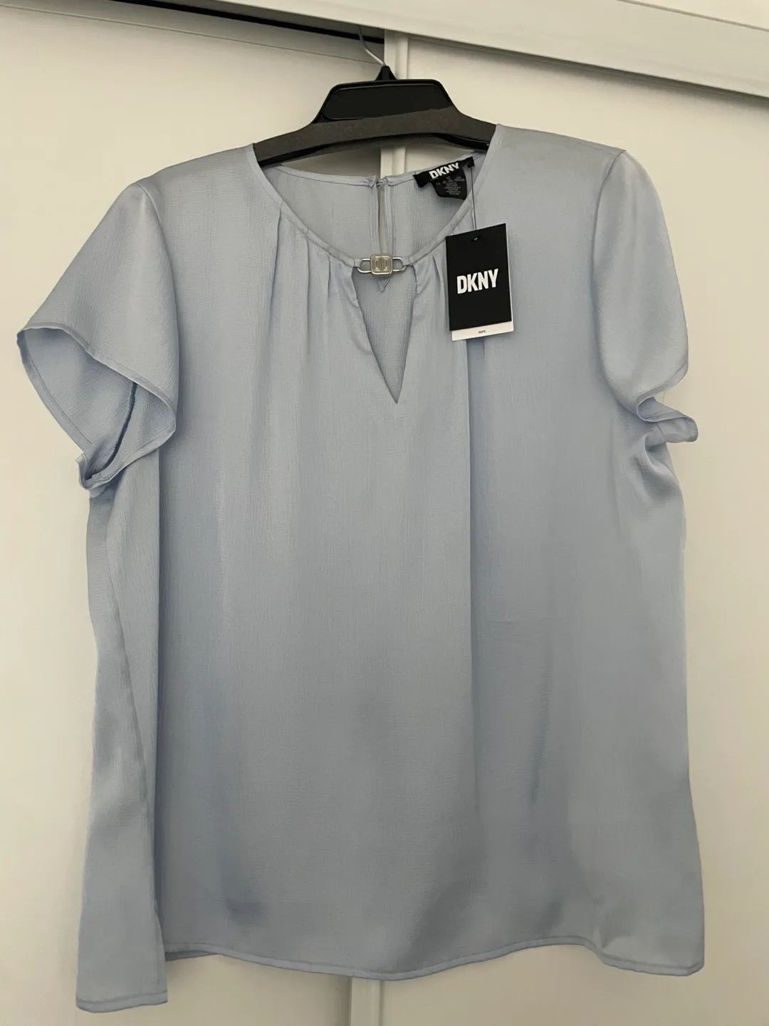 DKNY Women's Size XL Light Blue Blouse - NWT thumbnail