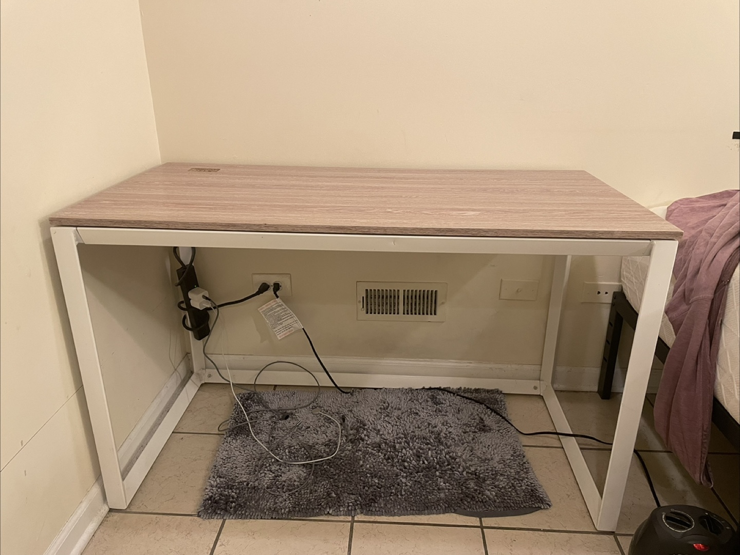 Modern White and Wood Computer Desk - photo 2