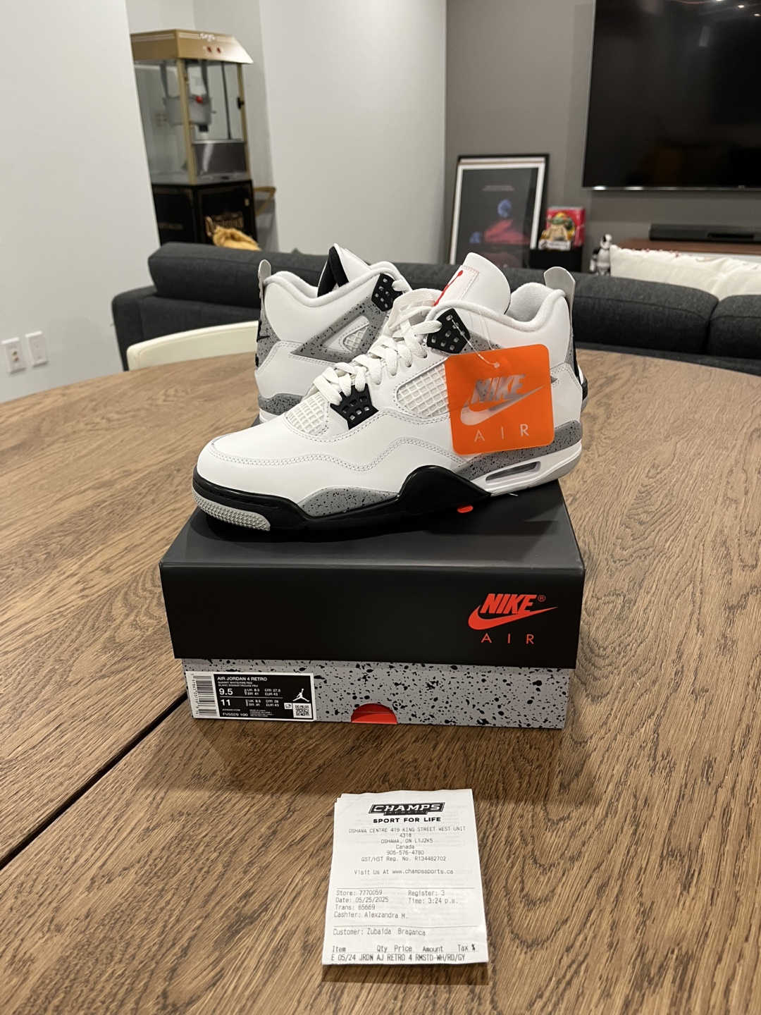 Jordan 4 White Cement Size 9.5