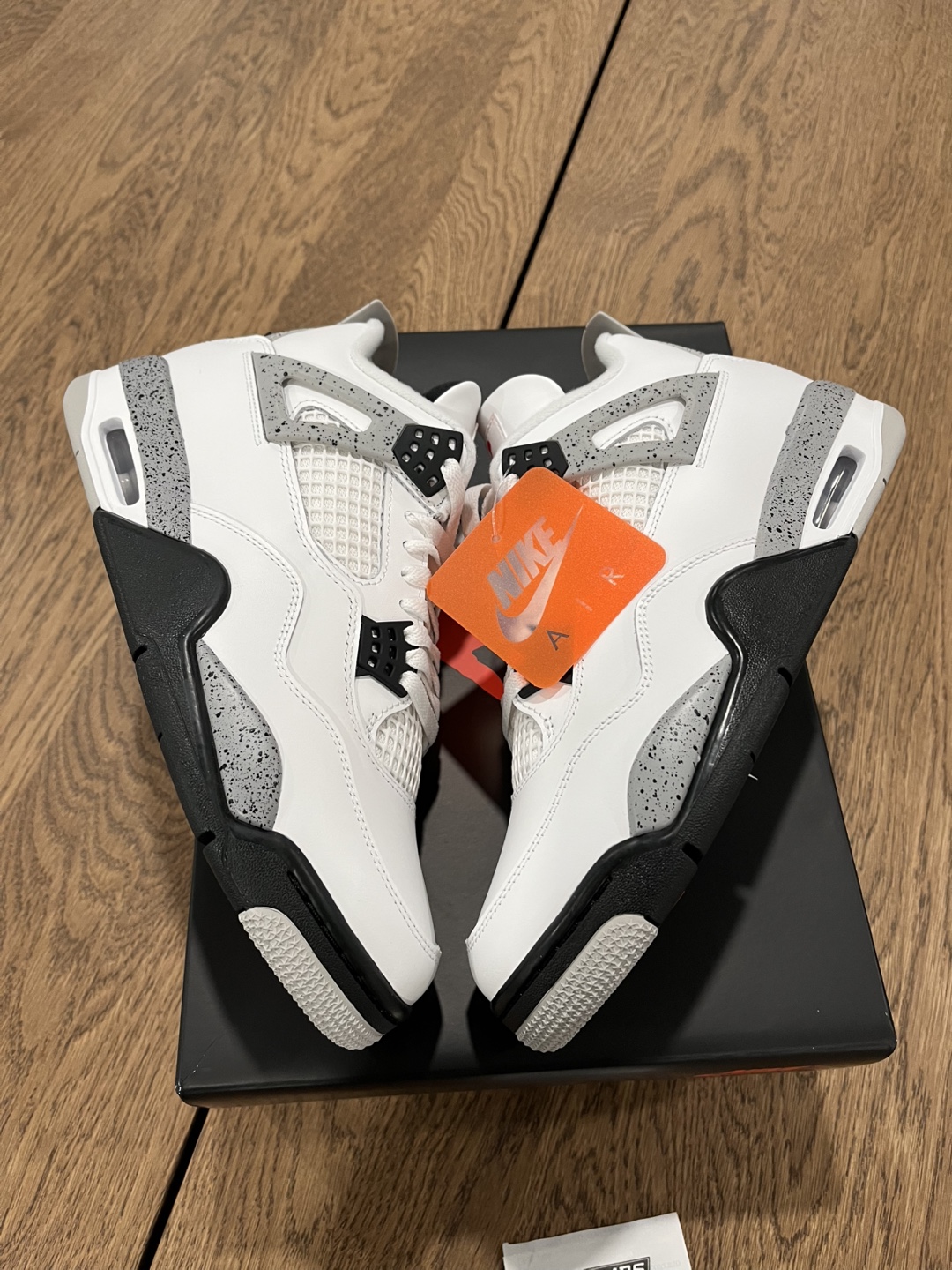 Jordan 4 White Cement Size 9.5 - photo 4