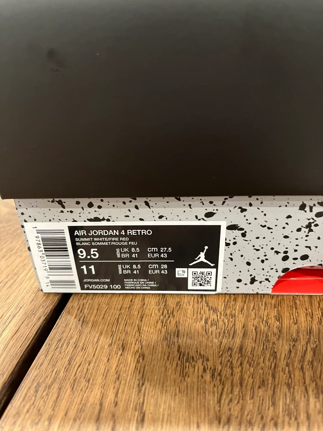 Jordan 4 White Cement Size 9.5 image indicator(7)