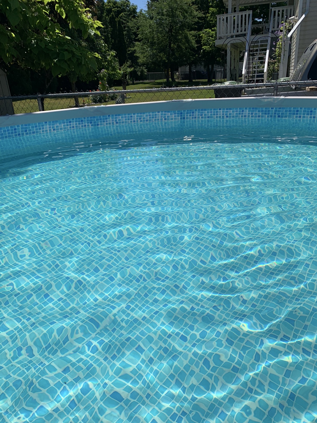 18 ft round pool plus chemicals