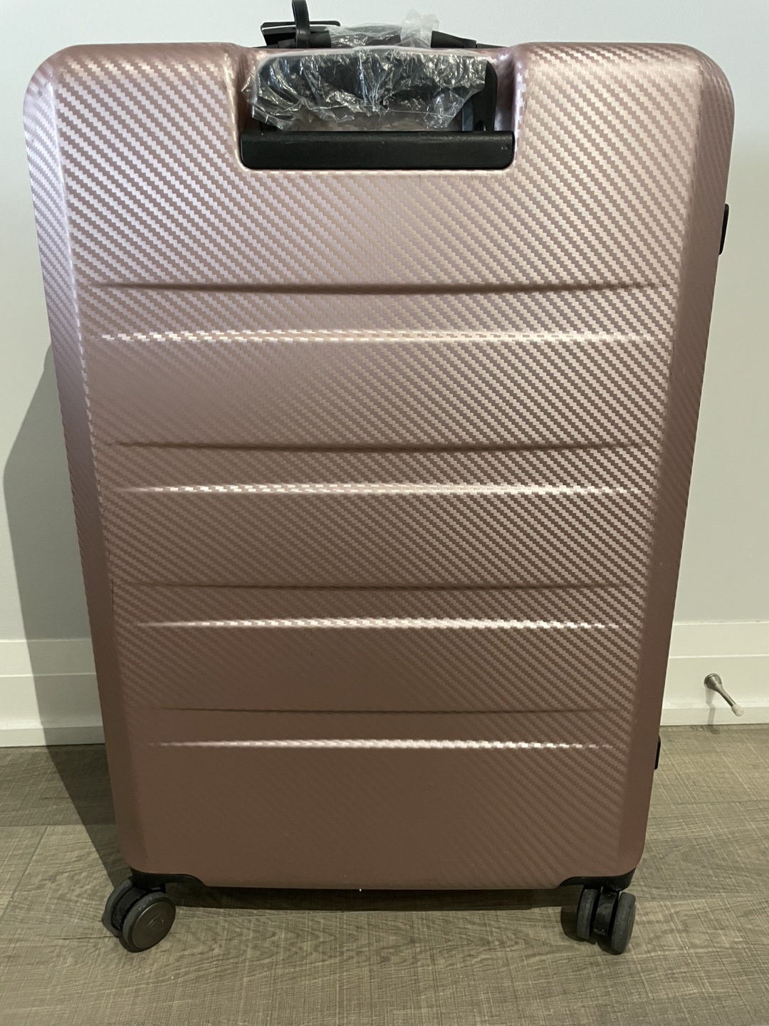 Heys Luggage 30 inch- Rose Gold - photo 3