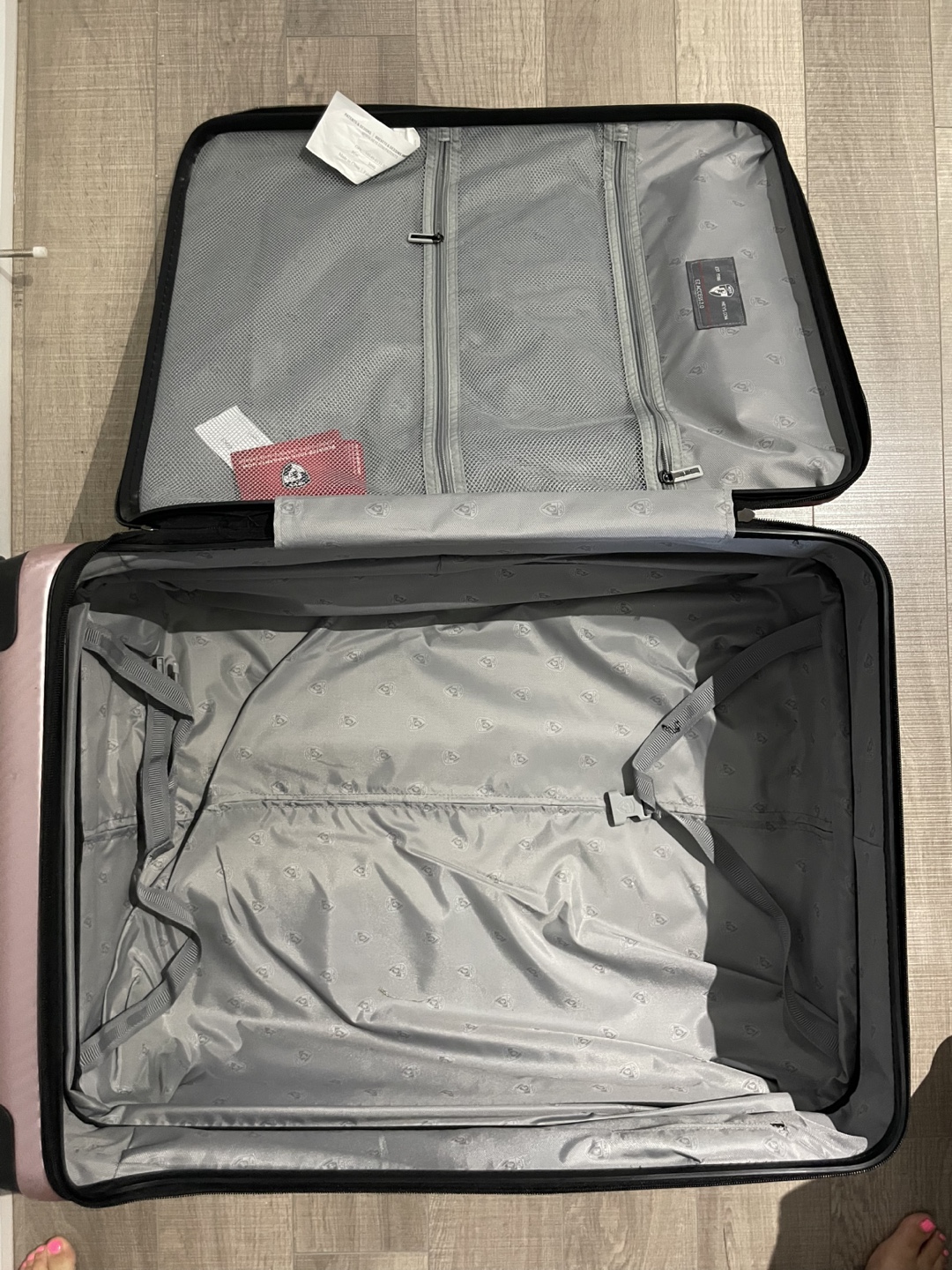 Heys Luggage 30 inch- Rose Gold - photo 5