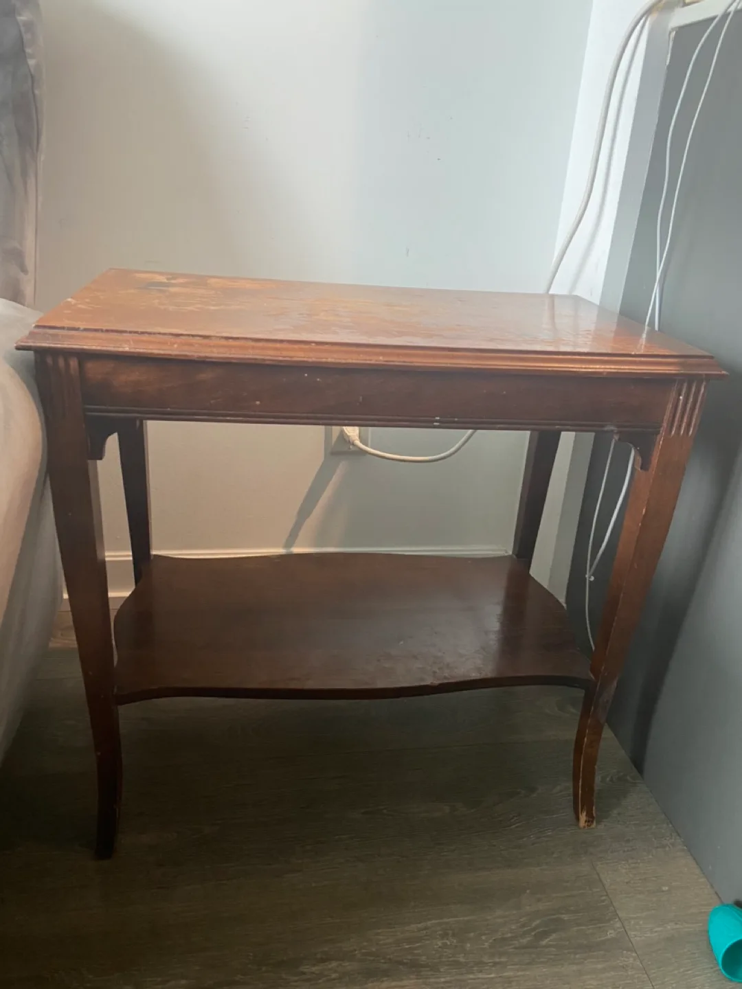 Vintage Wooden End Table #freecycle thumbnail