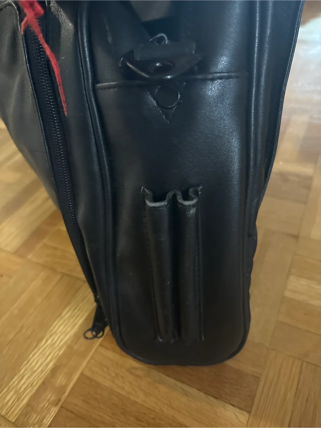 Black Leather Travel Bag image indicator(8)