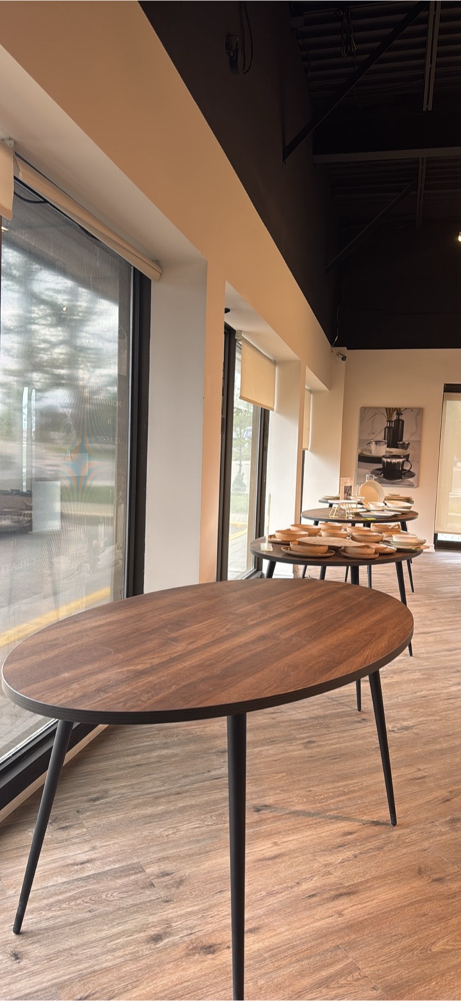 Mid-Century Modern Oval Coffee Table - photo 4