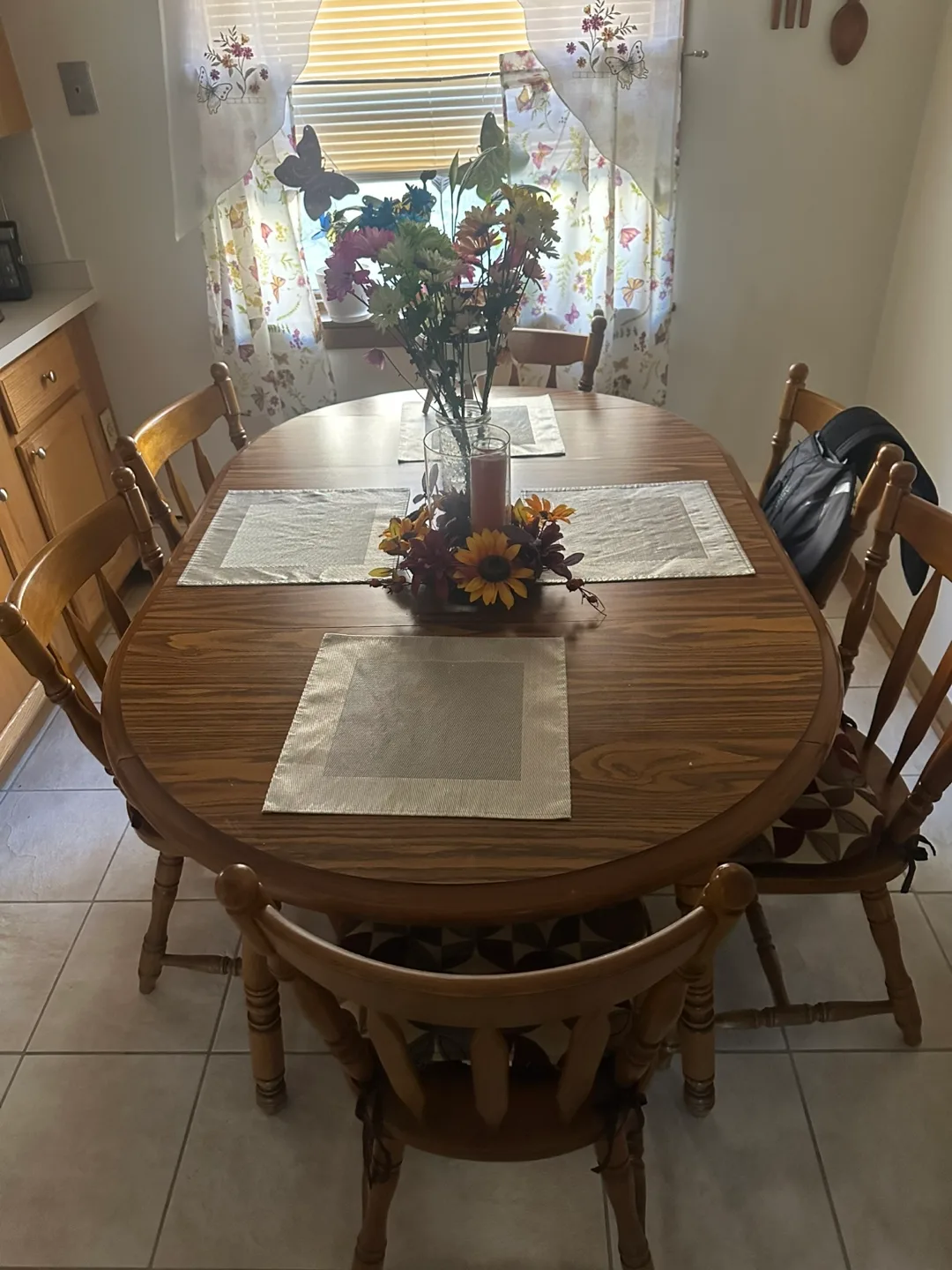 Wood Round Dining Table with 6 Chairs thumbnail