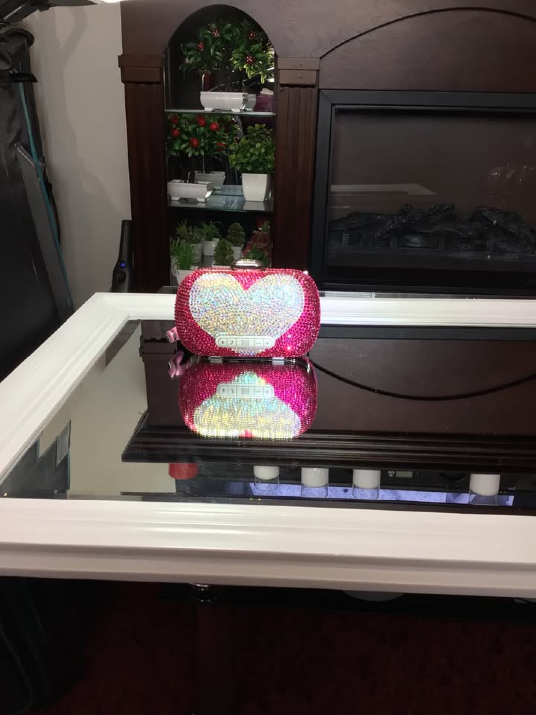 Crystal Embellished Heart and Crown Shaped Handbags - photo 4