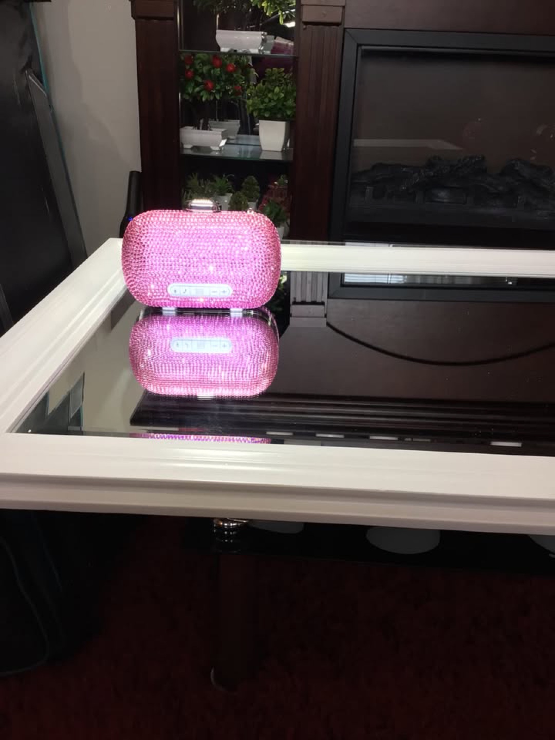 Crystal Embellished Heart and Crown Shaped Handbags - photo 5