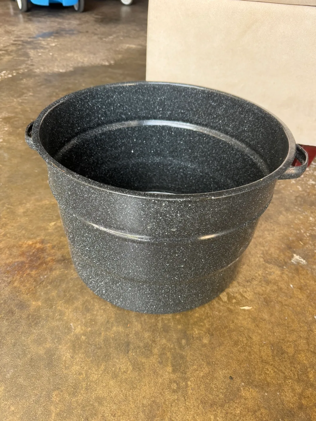 Large speckled gray metal pot with handles thumbnail