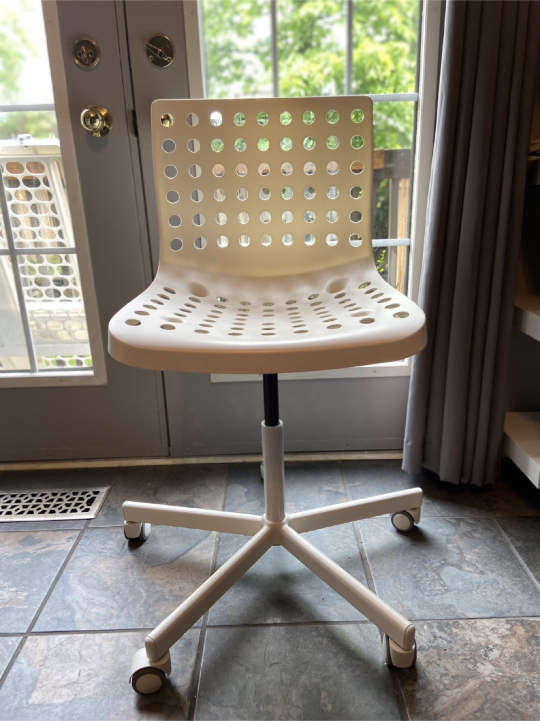 Ikea Skalberg Swivel Chair on castors