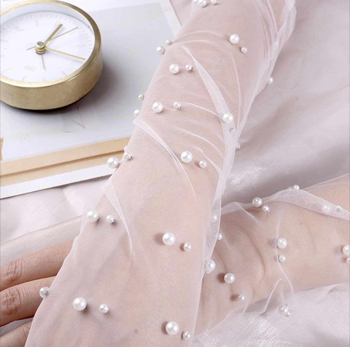 Bridal - Elegant Pearl Embellished Mesh Gloves - photo 4
