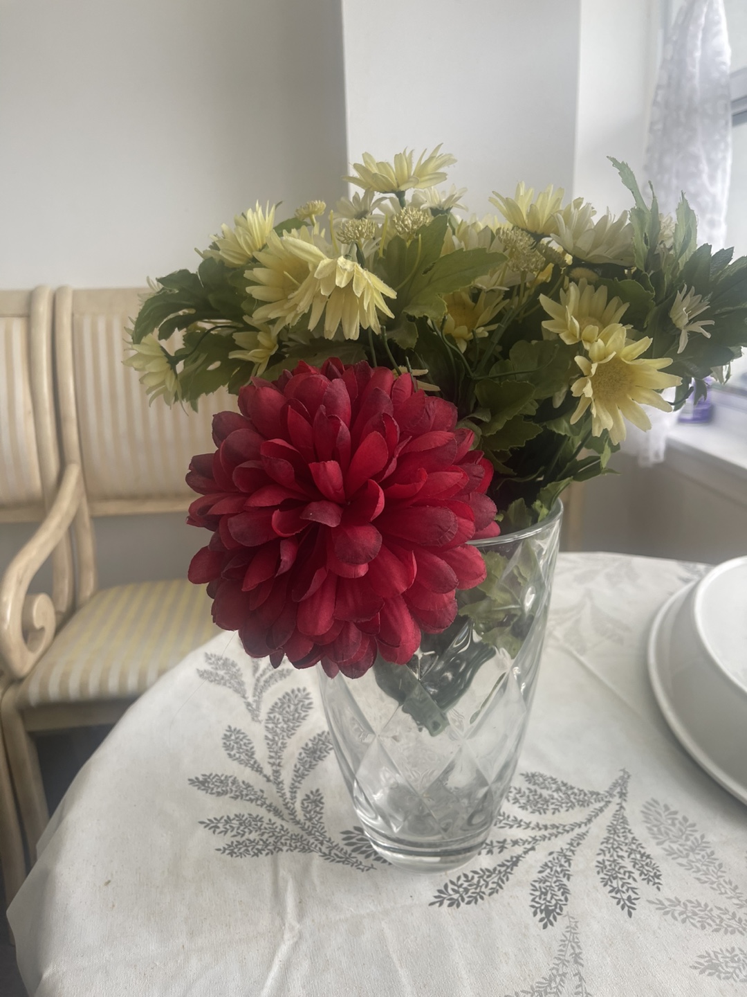 Artificial Flower Arrangement in Glass Vase - photo 5