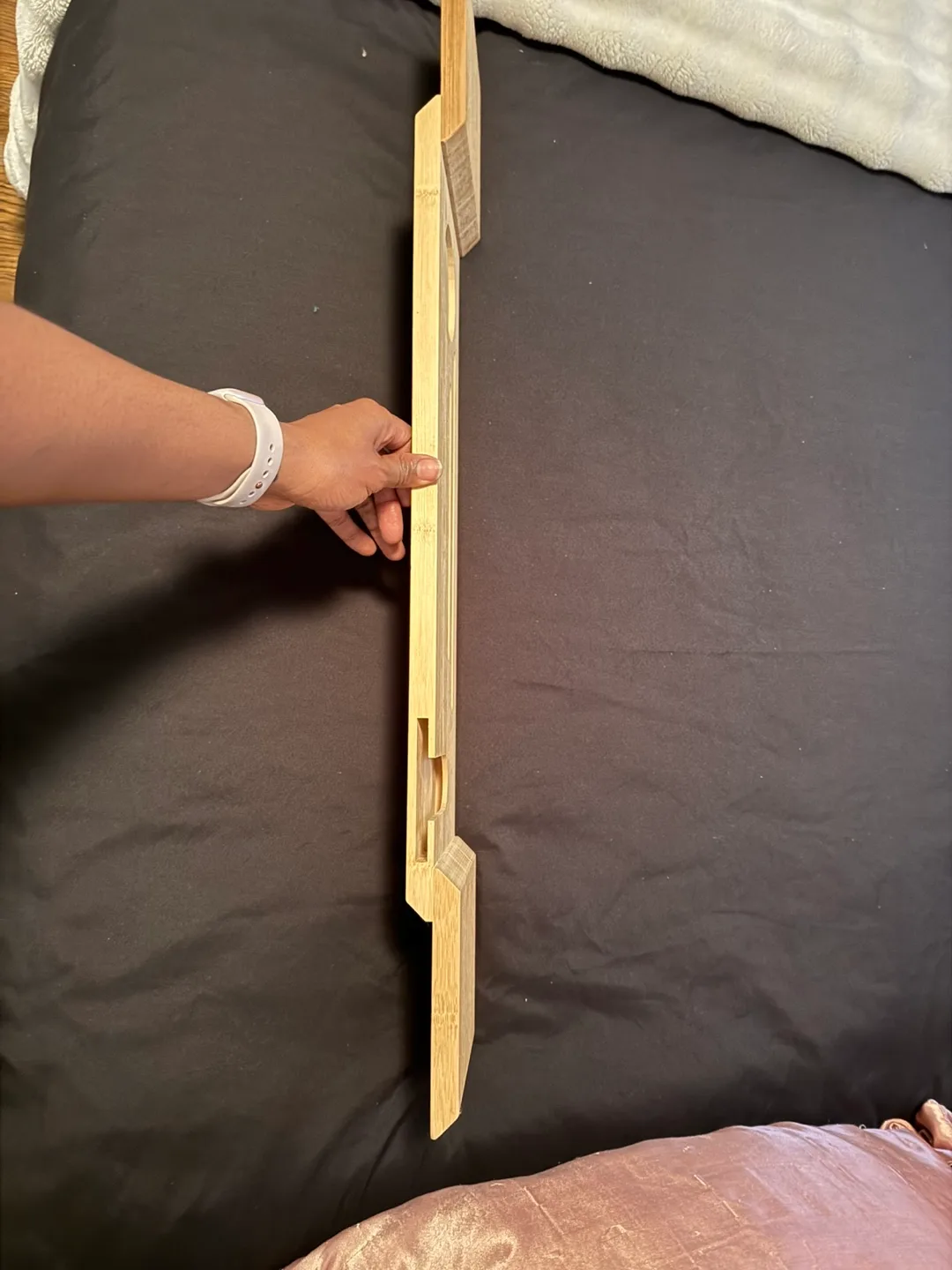 Bamboo bathtub caddy image indicator(2)