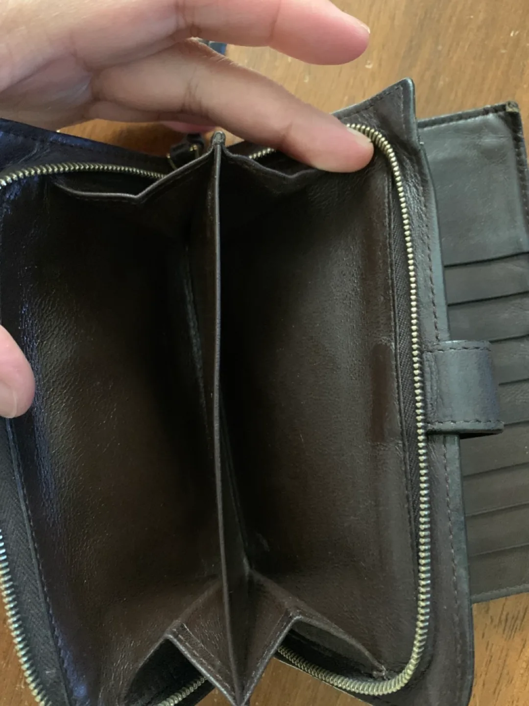 Bottega Veneta Leather Wallet image indicator(5)