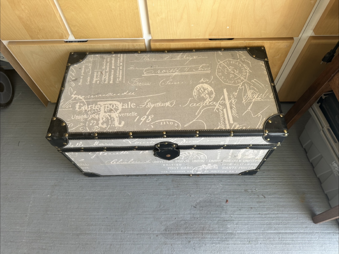 Storage chest PENDING FOR WEDNESDAY - photo 2