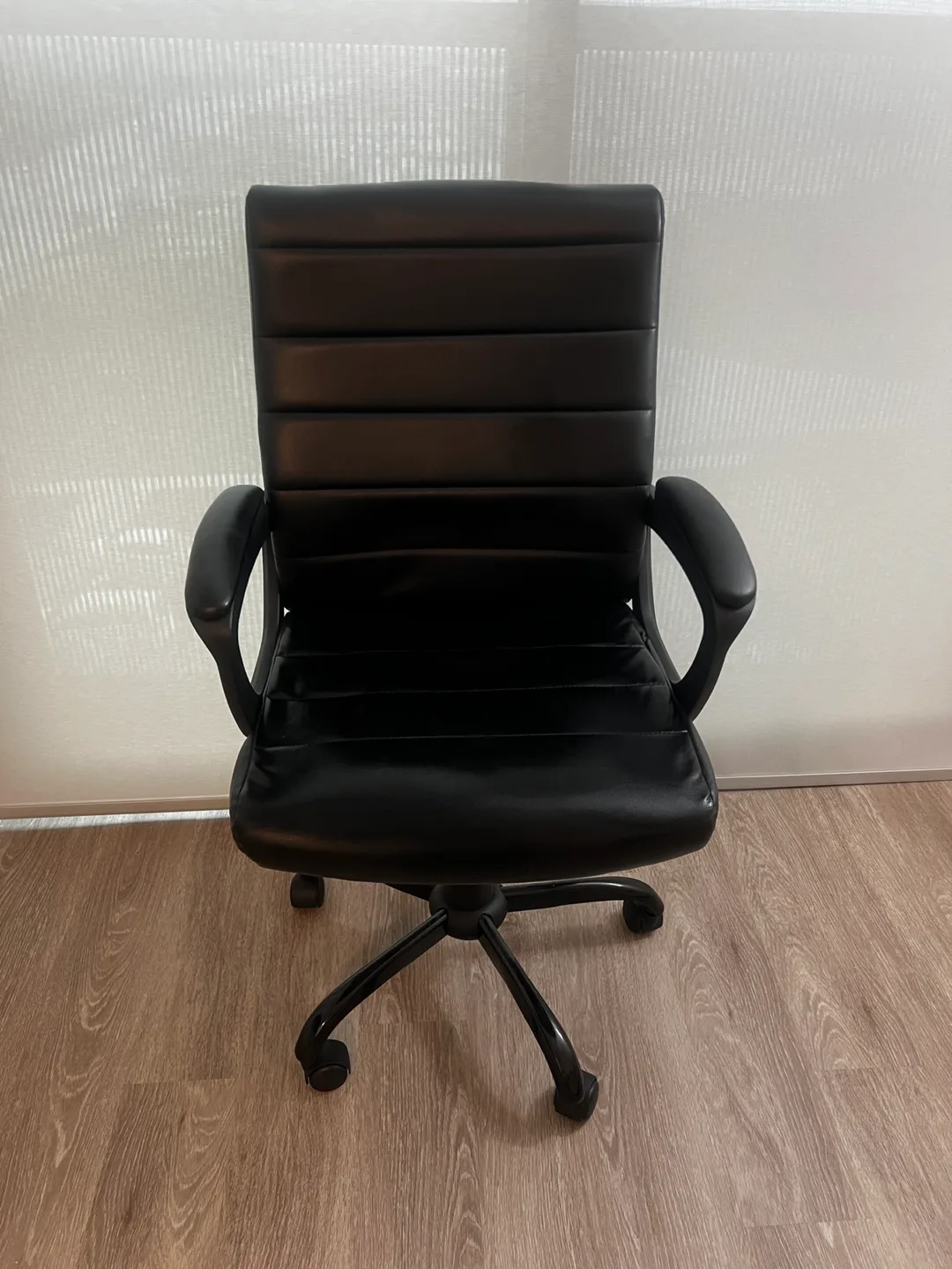 Black Office Chair with Wheels thumbnail
