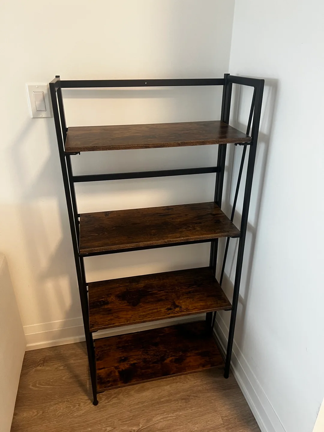 Four-shelf foldable bookcase thumbnail