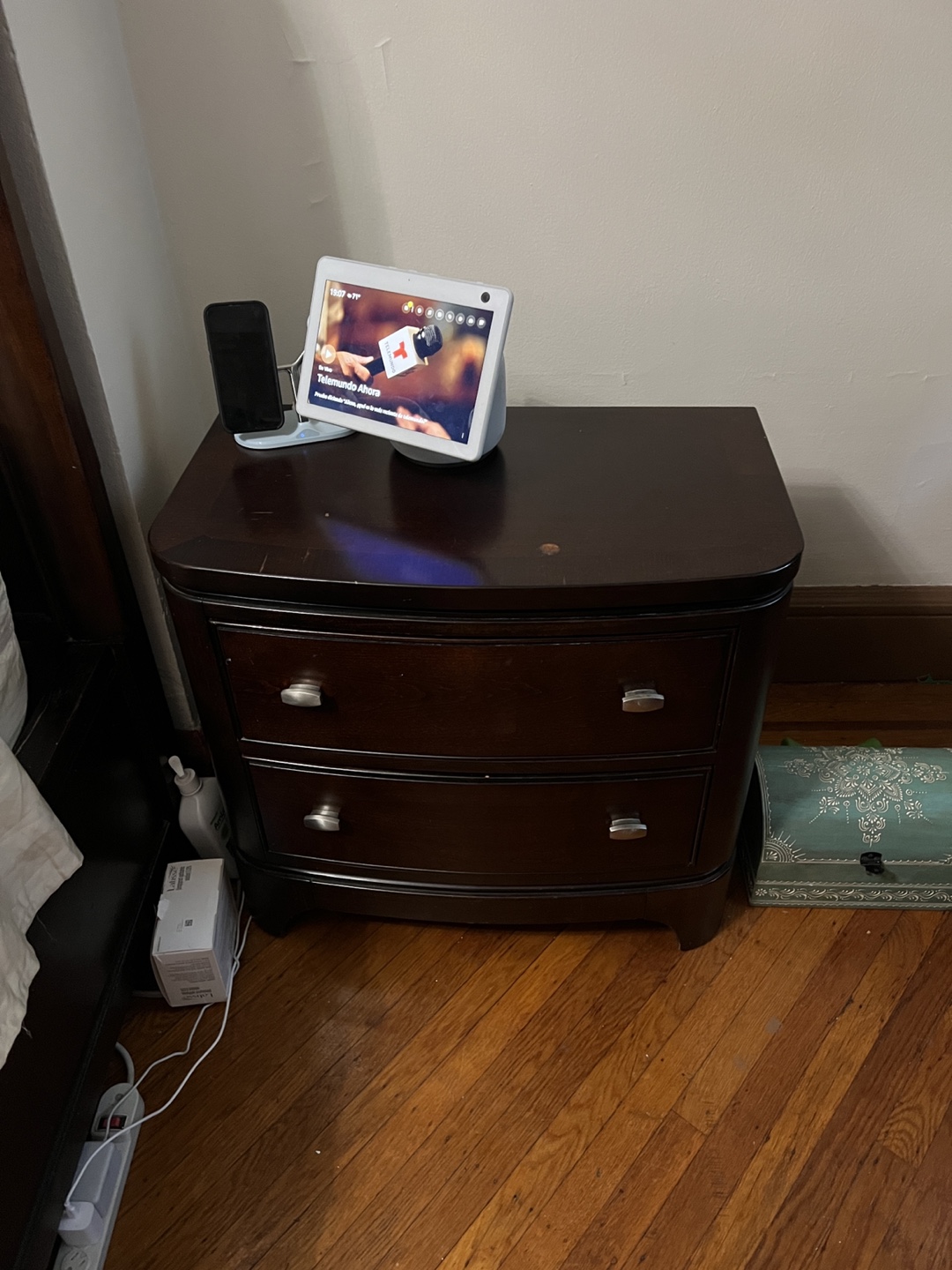 Dark Wood Bedroom Set - Dresser, Mirror & Nightstand - photo 3