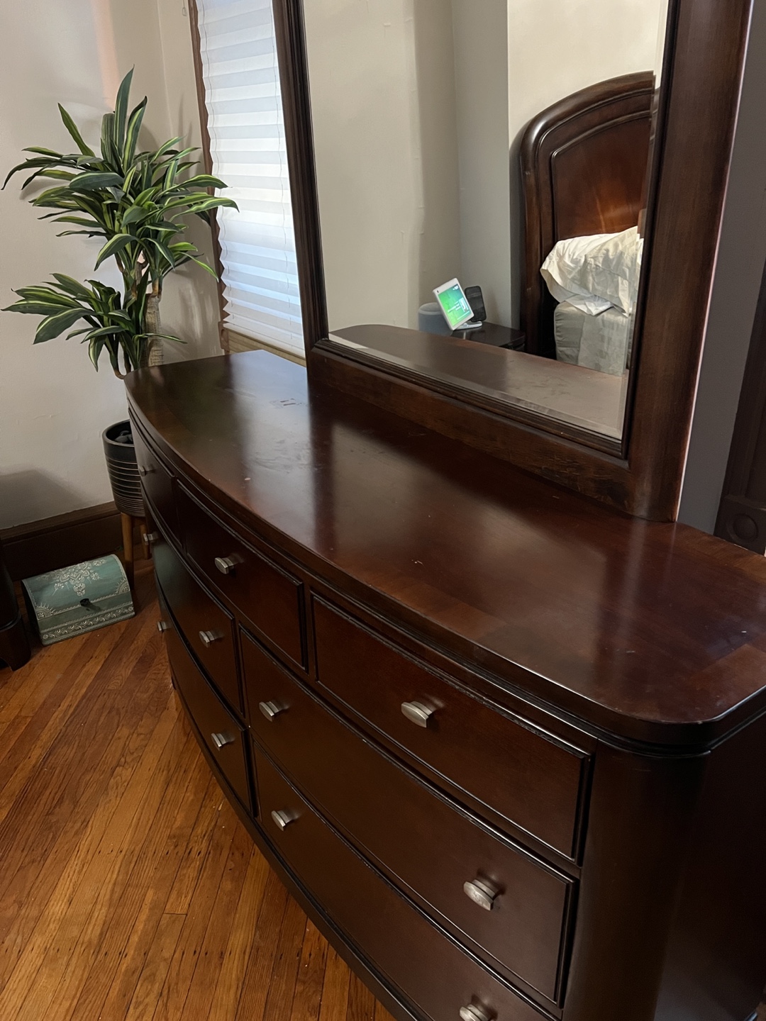 Dark Wood Bedroom Set - Dresser, Mirror & Nightstand - photo 2