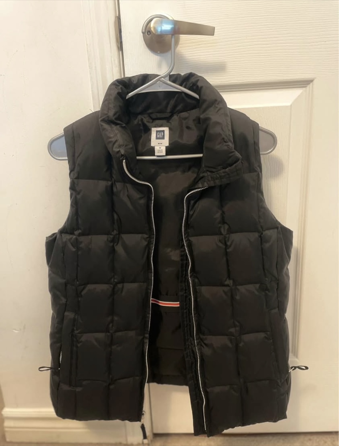 Gap Black Puffer Vest - Women's Size Medium