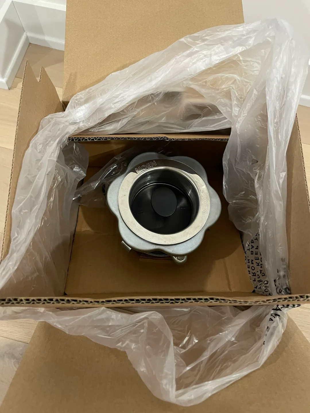 MOEN Host Series Garbage Disposal (Model # GXB75C) image indicator(4)