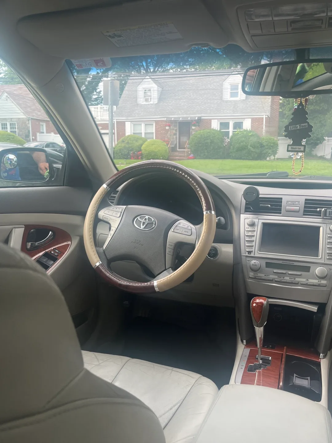 2012 Toyota Camry Hybrid image indicator(3)