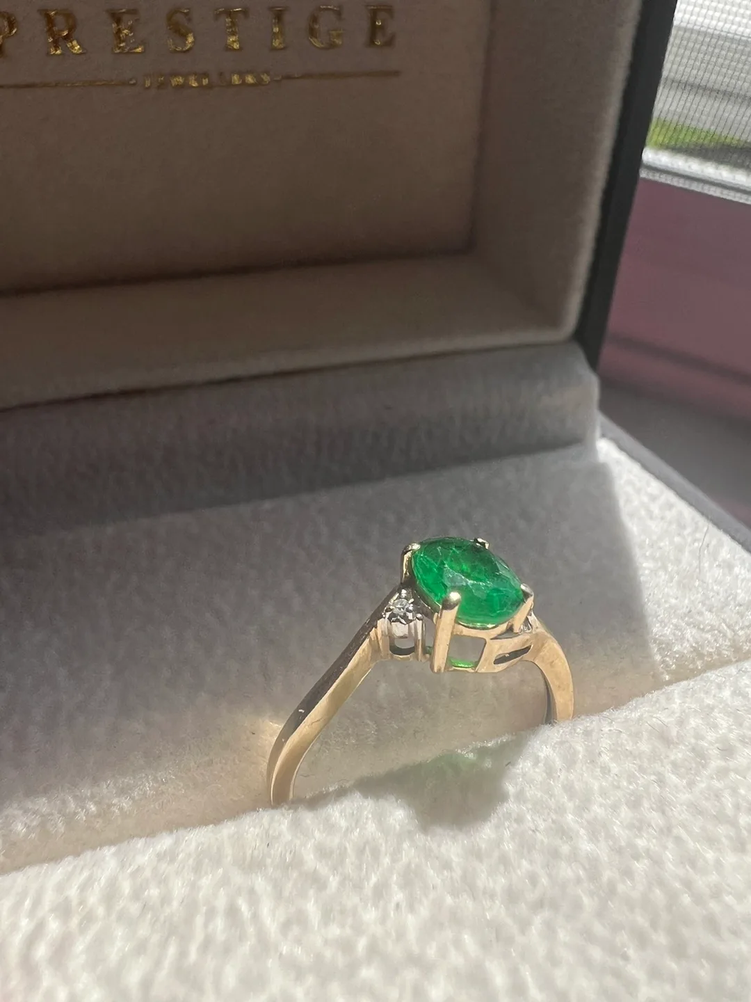 10 k Emerald and Diamond Ring in 10K Gold thumbnail