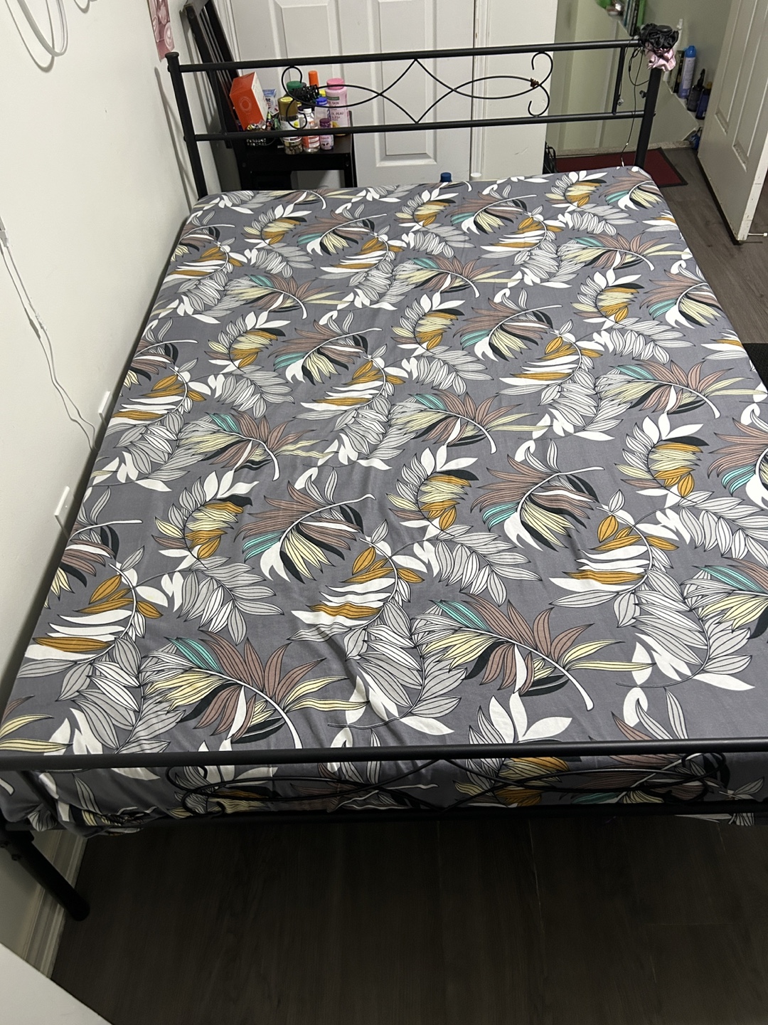 Black Metal Queen Bed Frame - photo 4
