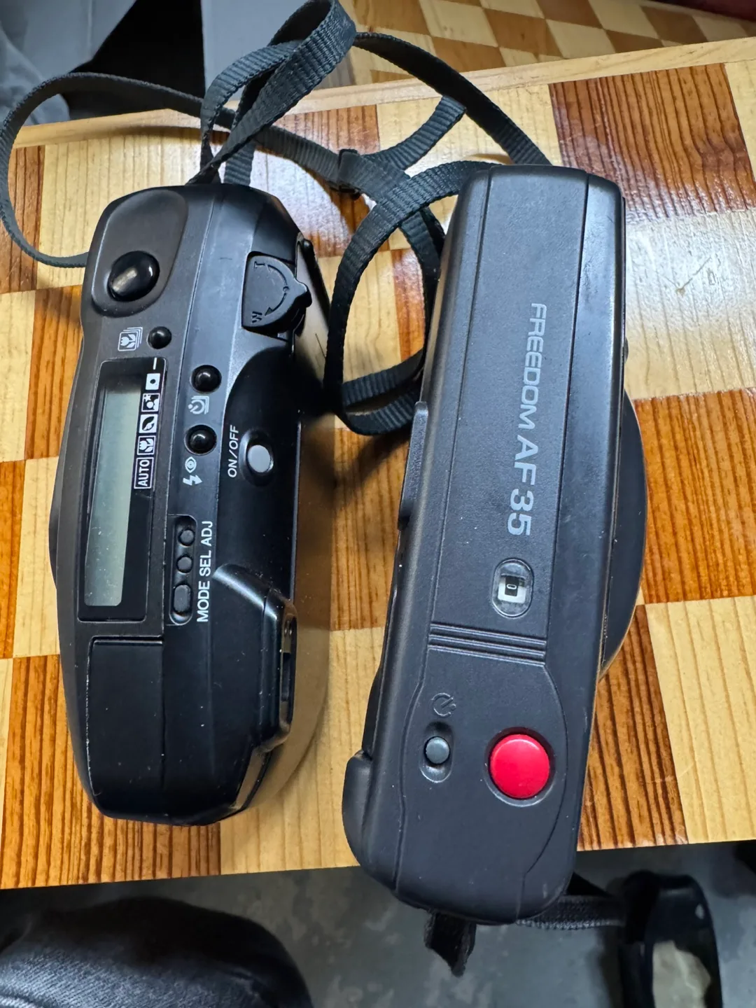 Pair of Vintage Minolta Freedom AF35 Film Cameras image indicator(2)