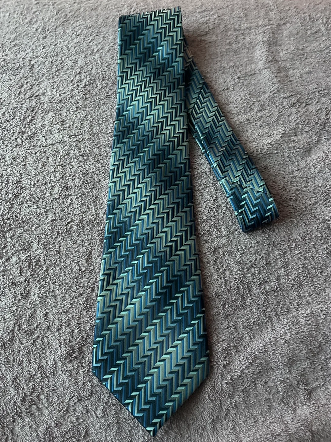 Men's Necktie - Geometric Pattern thumbnail