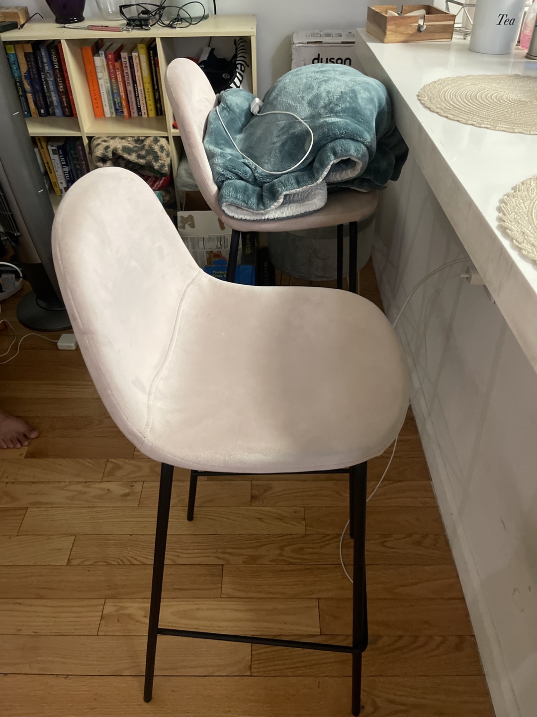Pair of Pink Velvet Counter Stools with Black Metal Legs - photo 2