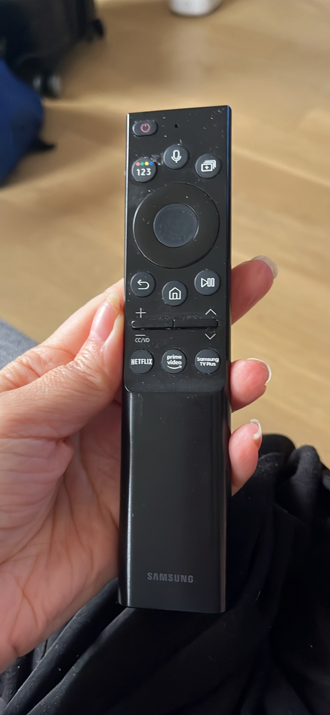 Samsung 65in 4k OLED smart tv - photo 2