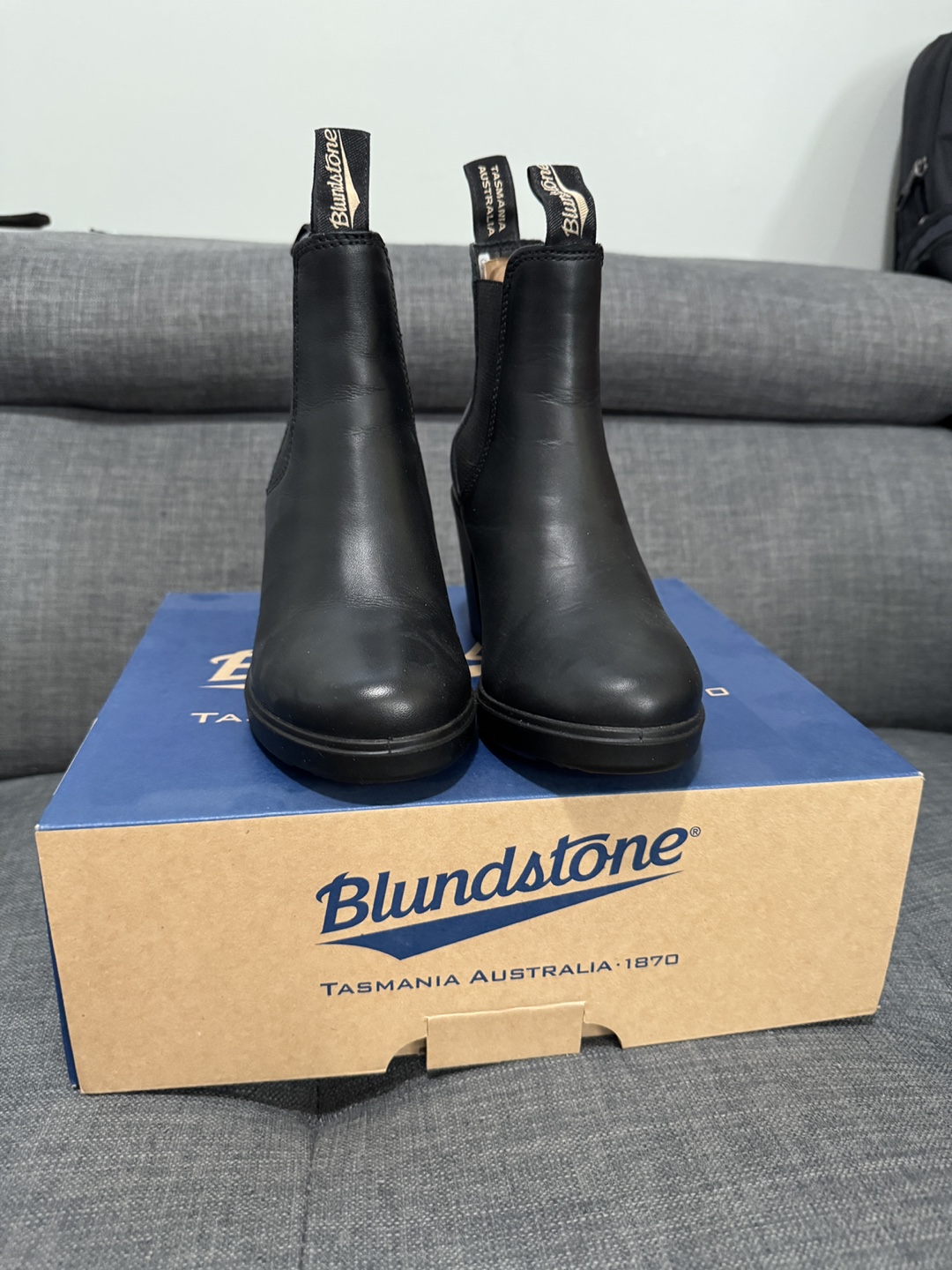 Blundstone Women's Series Hi Heel Chelsea Boots - Size 6