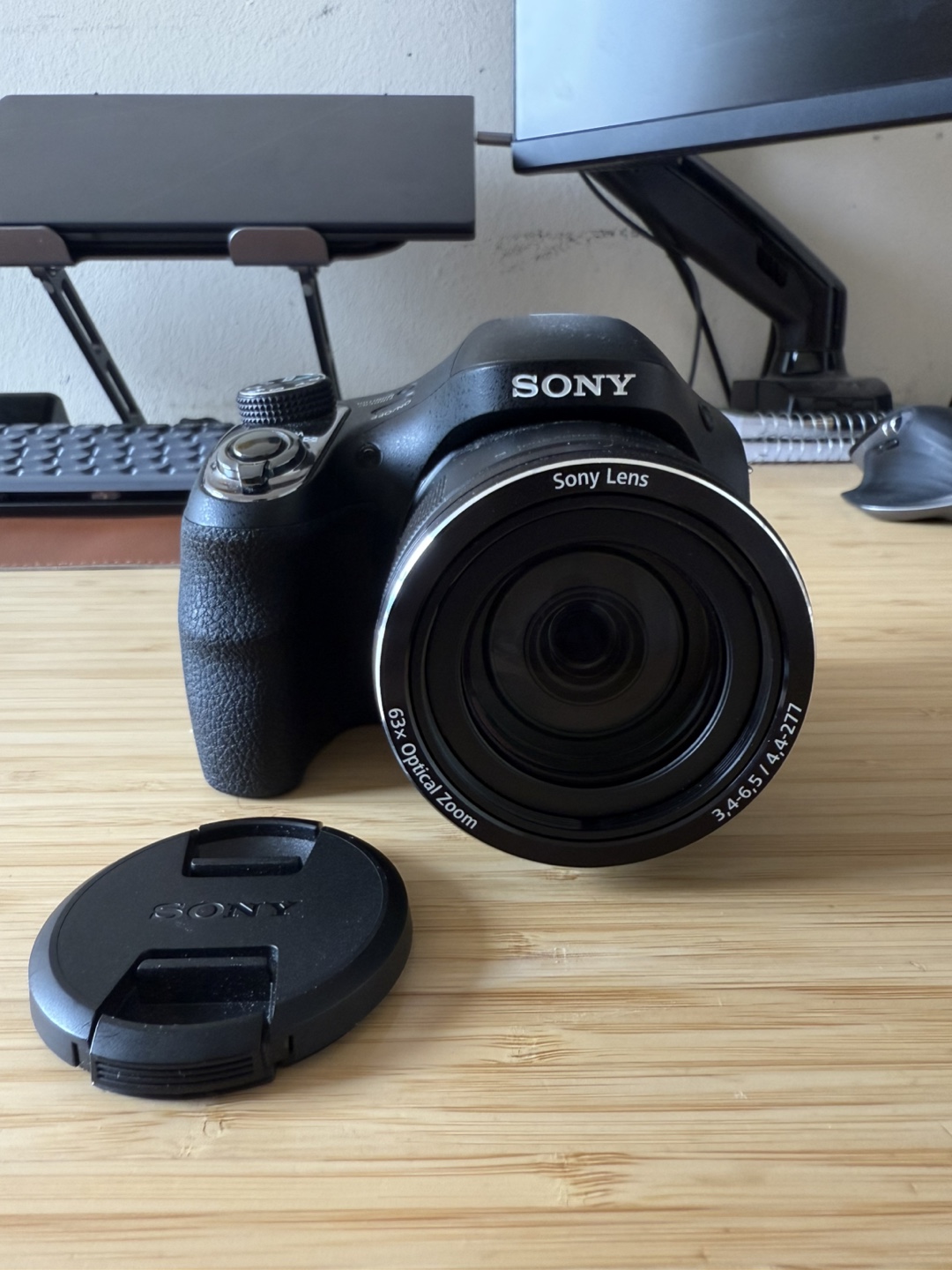 Sony Cyber-shot DSC-HX400 Digital Camera