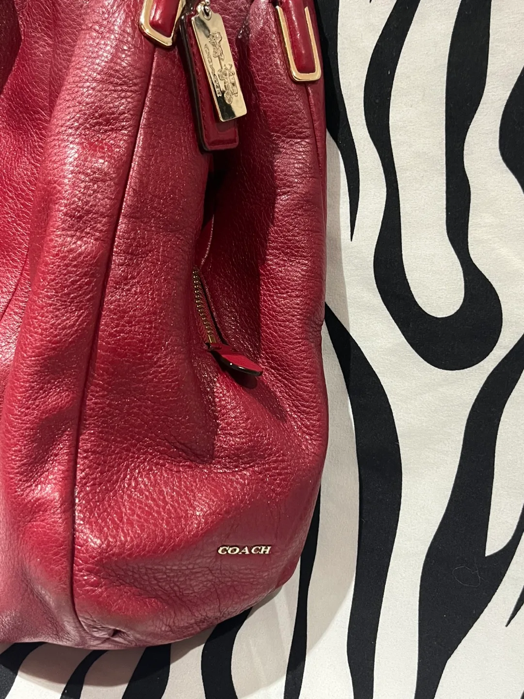 ❤️ Authentic Coach Phoebe Red Leather shoulder Bag ❤️ image indicator(3)