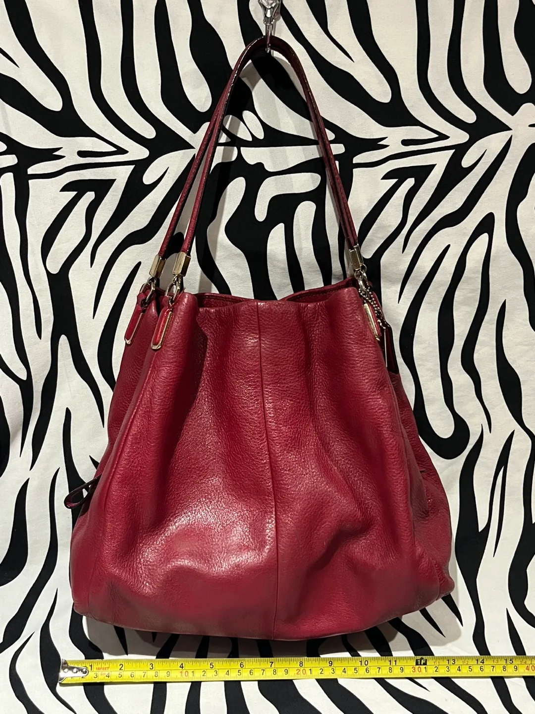 ❤️ Authentic Coach Phoebe Red Leather shoulder Bag ❤️ image indicator(9)