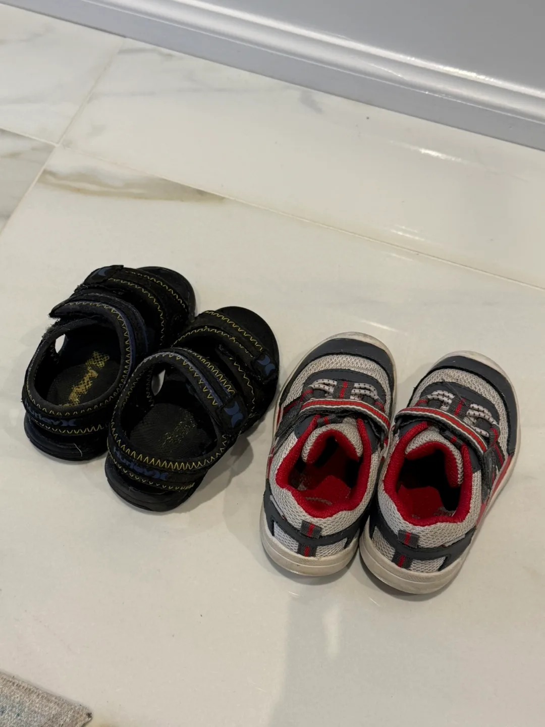 Toddler boy shoes and sandals size 5/5.5 - READ DESCRIPTION thumbnail